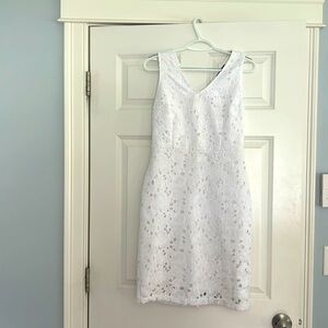 Fully lined white eyelet dress by Banana Republic, excellent condition, Size 2